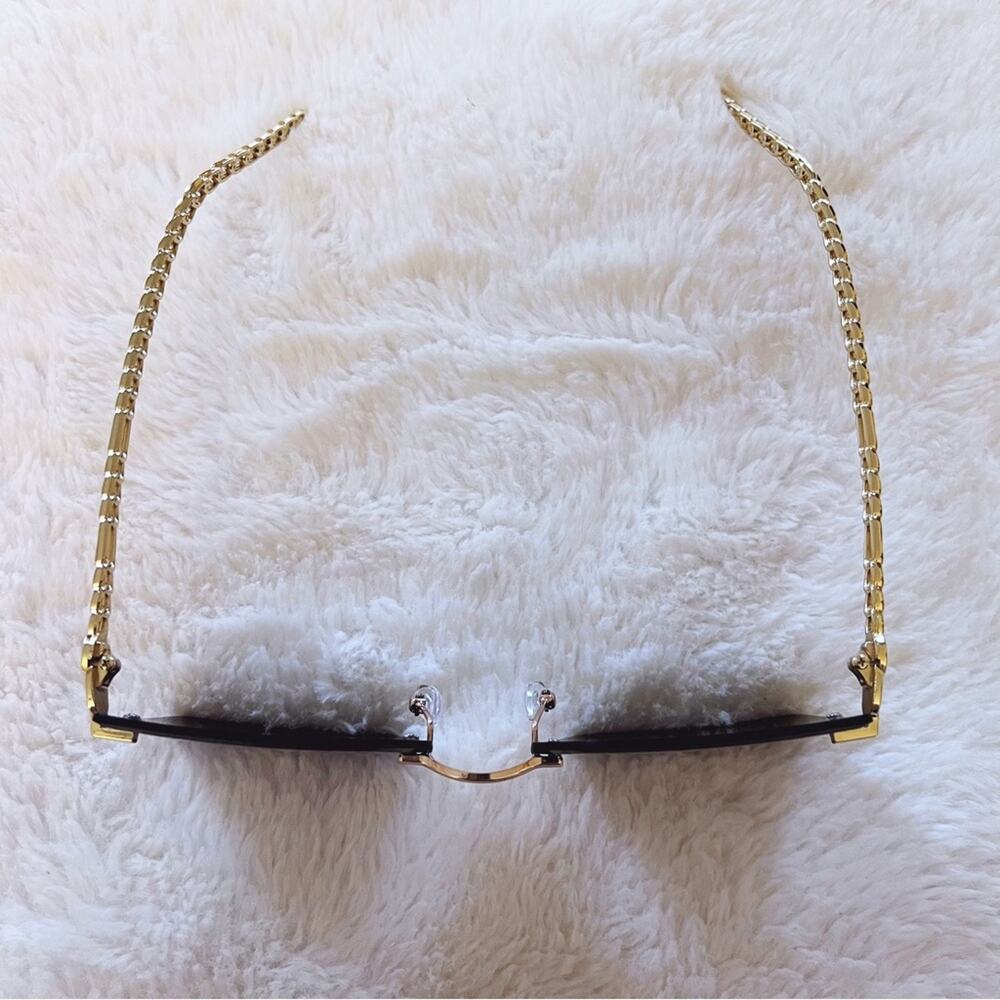 Skyla Black & Gold Chain Link Oversized Sunglasses - Picture 3 of 11